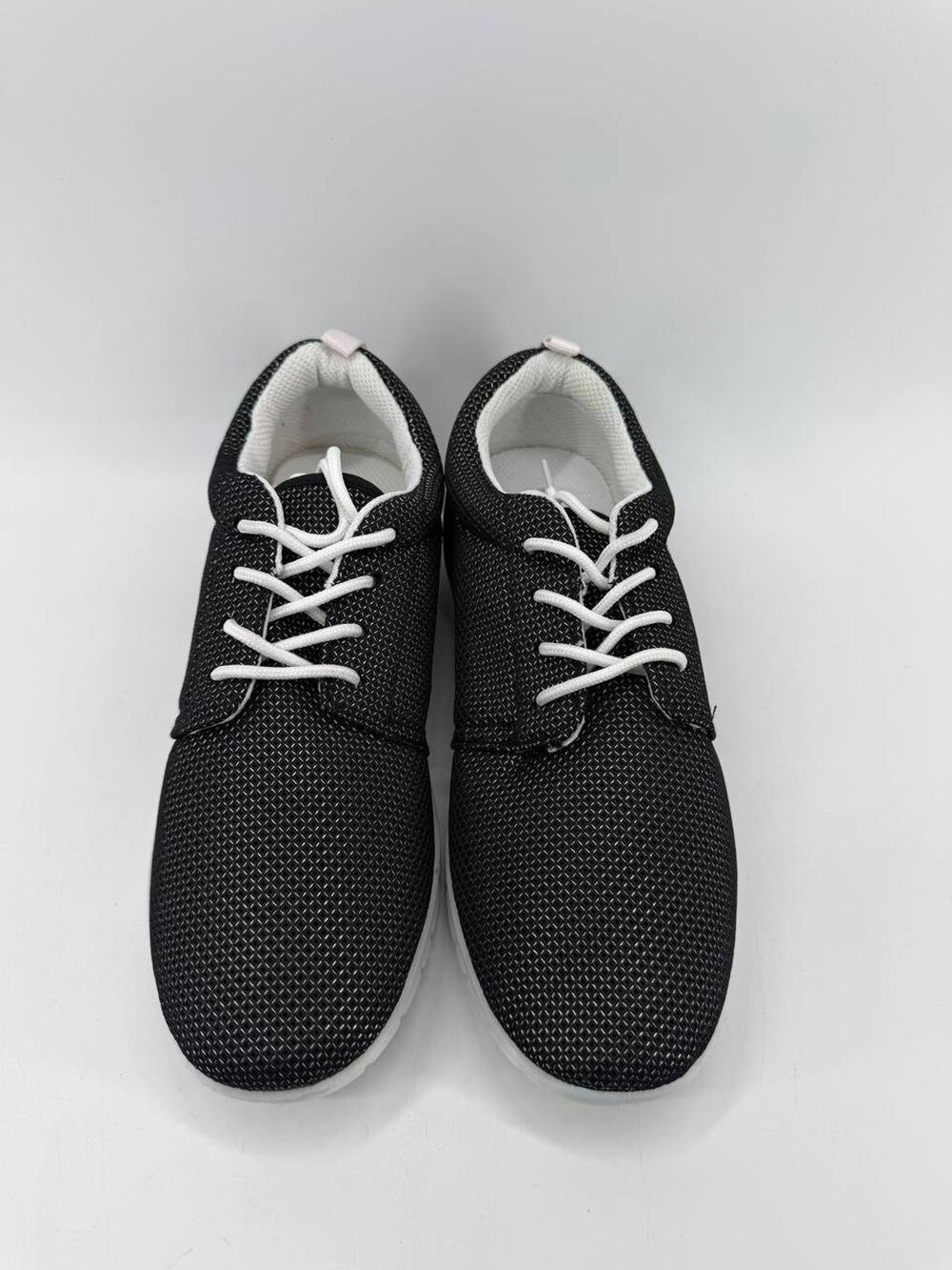 Lucita Men's Casual Sneakers Size 11 Black Lace Up Lightweight Comfort Shoes